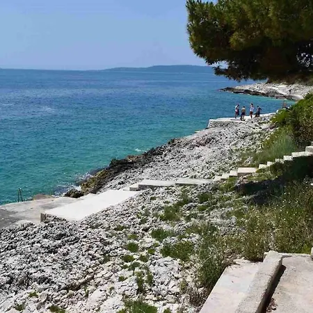 Nada Trogir